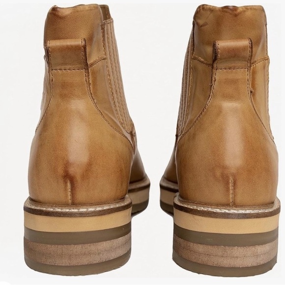 NWOT ROOLEE Leather Prince Booties - Picture 8 of 16